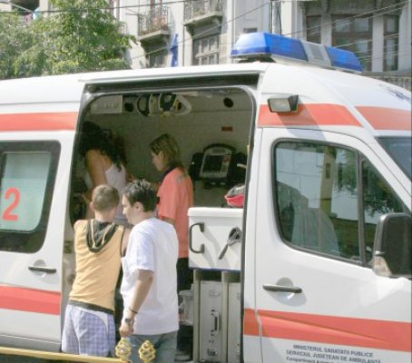 Copil de 6 ani, lovit de un autoturism